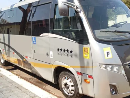 Ônibus VOLARE W9 LIMOUSINE AGRALE MA 10 JM 2014 seminovo à venda, código 1447 - foto 03