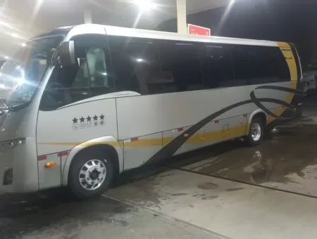 Ônibus VOLARE W9 LIMOUSINE AGRALE MA 10 JM 2014 seminovo à venda, código 1447 - foto 04