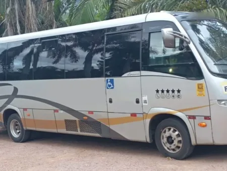 Ônibus VOLARE W9 LIMOUSINE AGRALE MA 10 JM 2014 seminovo à venda, código 1447 - foto 05