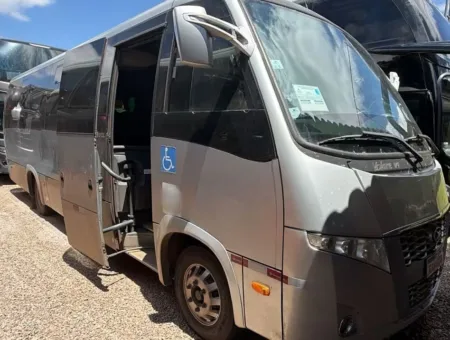 Ônibus VOLARE W9C AGRALE MA 10 JM 2017 seminovo à venda, código 1686 - foto 01