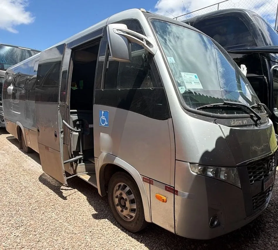 Ônibus VOLARE W9C AGRALE MA 10 JM 2017 seminovo à venda, código 1686 - foto 01