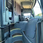 Ônibus COMIL CAMPIONE 3.25 VW 17.230 JM 2019 seminovo à venda, código 180 - foto 03