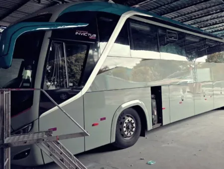 Ônibus COMIL CAMPIONE INVICTUS 1200 O500 RS JM 2025 seminovo à venda, código 940 - foto 02