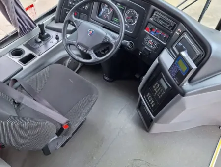 Ônibus COMIL INVICTUS 1050 SCANIA K310 JM 2019 seminovo à venda, código 869 - foto 04
