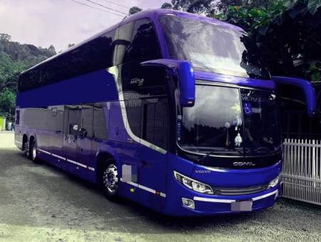 COMIL INVICTUS DD ANO 2022 VOLVO 420R JM COD.267