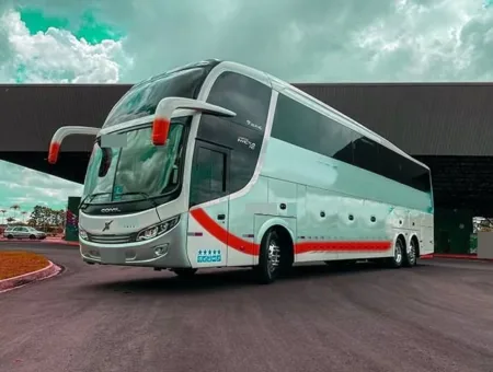 Ônibus COMIL INVICTUS LD VOLVO B420 JM 2020 seminovo à venda, código 1018 - foto 01