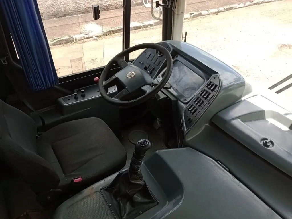Ônibus COMIL ÔNIBUS RODOVIÁRIO VERSATILLE VW 2013 seminovo à venda, código 149 - foto 03