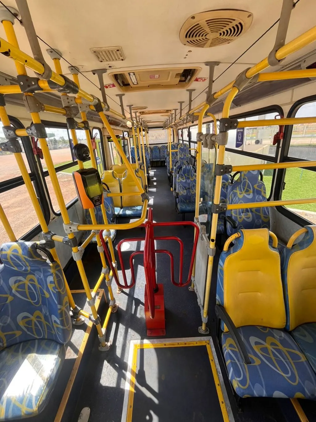 Ônibus COMIL SVELTO M.BENS OF 1721 JM 2012 seminovo à venda, código 541 - foto 04