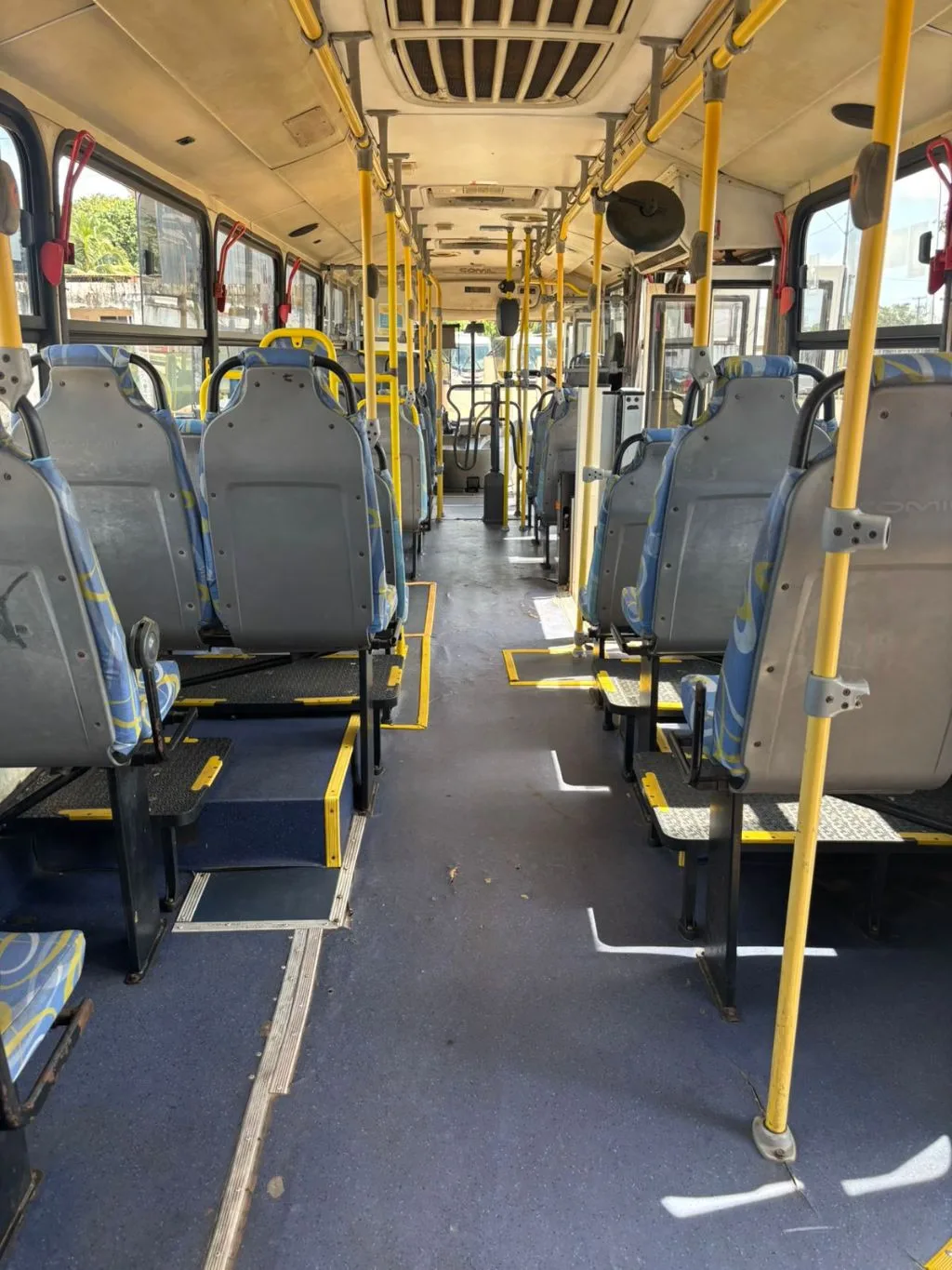 Ônibus COMIL SVELTO M.BENZ OF 1721 JM 2016 seminovo à venda, código 848 - foto 08