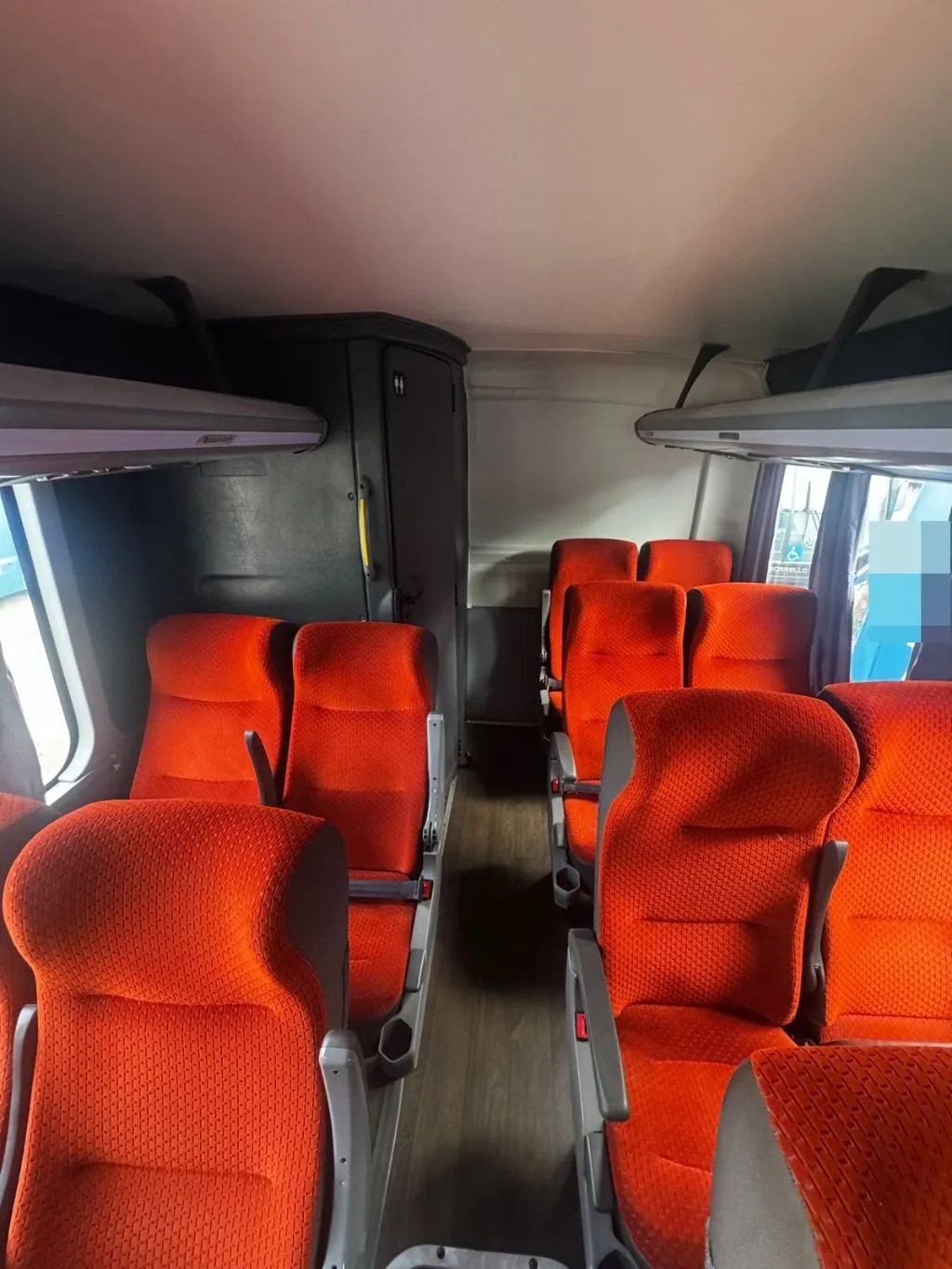 Ônibus COMIL VERSATILLE GOLD VW 17.230 JM 2024 seminovo à venda, código 424 - foto 05