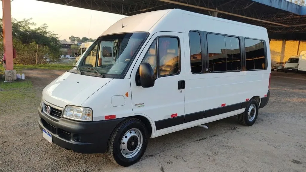 Ônibus FIAT DUCATO MULT VAN 12 LUGARES 2014 seminovo à venda, código 103 - foto 02