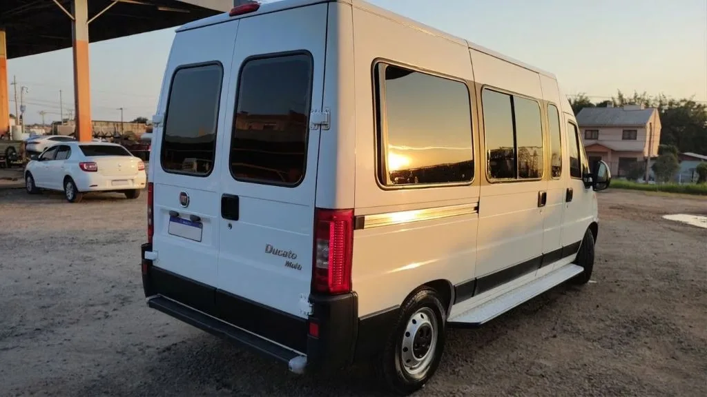 Ônibus FIAT DUCATO MULT VAN 12 LUGARES 2014 seminovo à venda, código 103 - foto 03