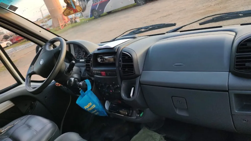 Ônibus FIAT DUCATO MULT VAN 12 LUGARES 2014 seminovo à venda, código 103 - foto 05