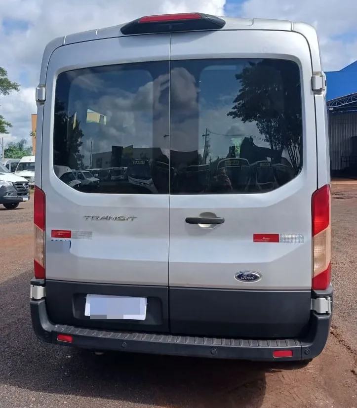 Ônibus FORD TRANSIT VAN 16 LUGARES 2022 seminovo à venda, código 164 - foto 04
