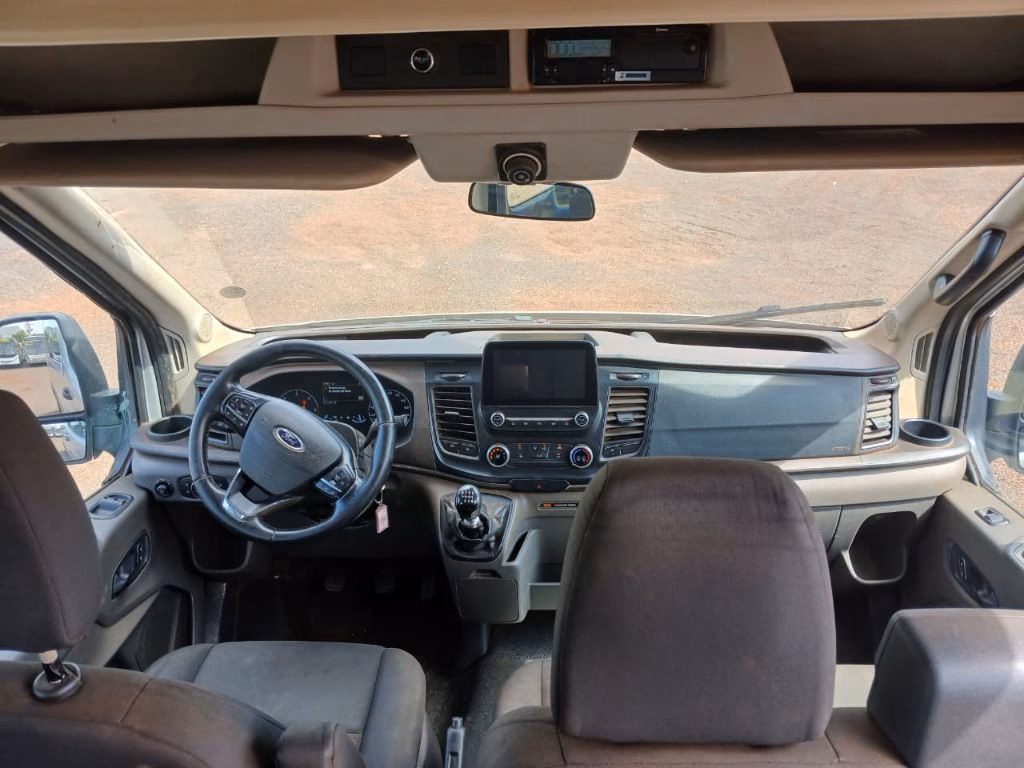 FORD TRANSIT 2022 VAN 16 LUGARES À VENDA COD.164