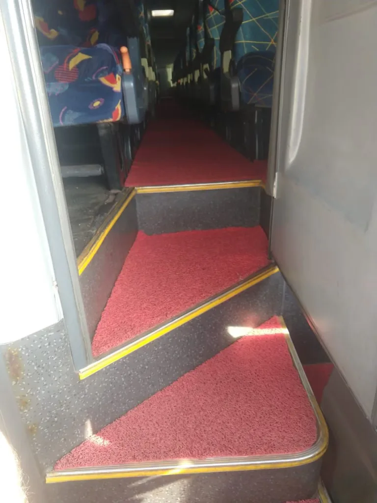 Ônibus MARCOPOLO PARADISO 1200 G6 O500 RS JM 2008 seminovo à venda, código 1304 - foto 06