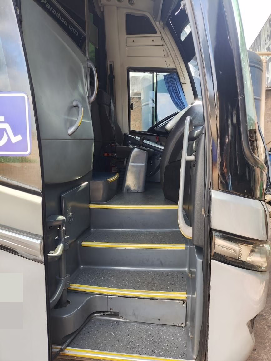 Ônibus MARCOPOLO PARADISO 1200 G7 0500 RSD JM 2013 seminovo à venda, código 249 - foto 05