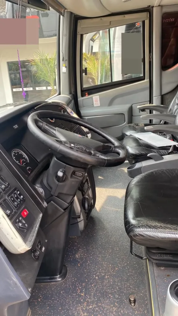 Ônibus MARCOPOLO PARADISO 1800 DD G7 K440 4 JM 2017 seminovo à venda, código 125 - foto 05
