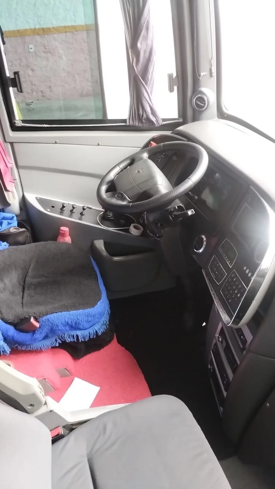 Ônibus MARCOPOLO PARADISO LD G7 1600 VOLVO JM 2015 seminovo à venda, código 1297 - foto 04
