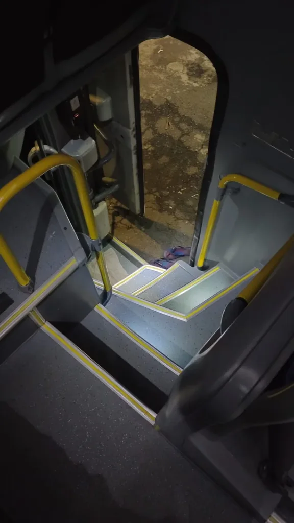 Ônibus MARCOPOLO PARADISO LD G7 1600 VOLVO JM 2015 seminovo à venda, código 1297 - foto 08