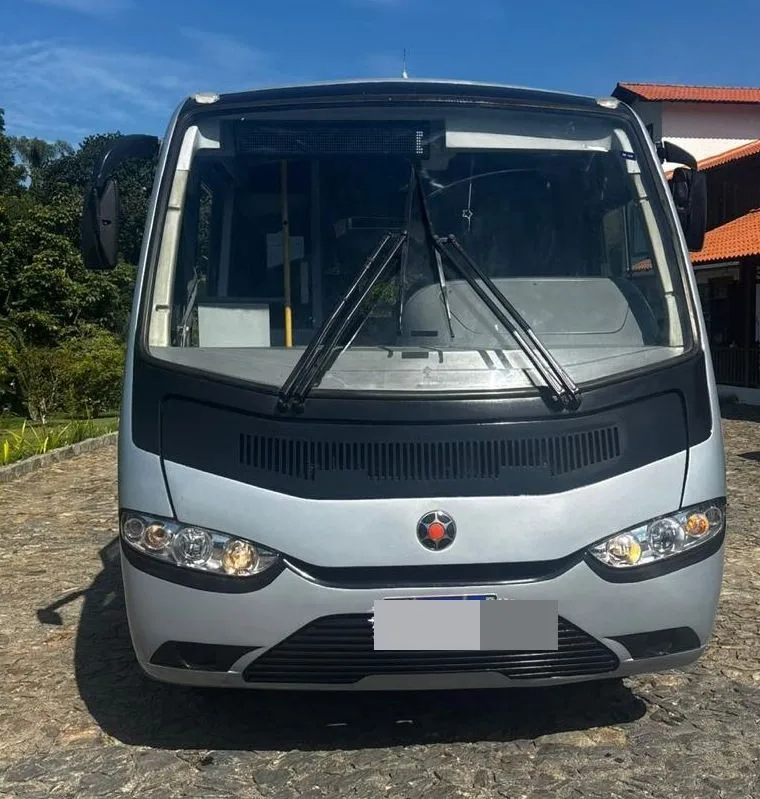 Ônibus MARCOPOLO SENIOR M.BENZ LO 916 JM 2016 seminovo à venda, código 981 - foto 02