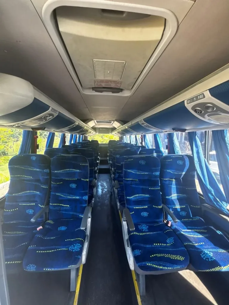 Ônibus MARCOPOLO SENIOR M.BENZ LO 916 JM 2016 seminovo à venda, código 981 - foto 09