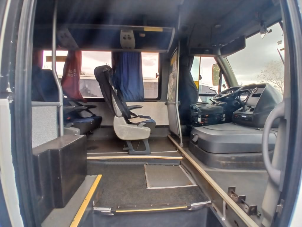 Marcopolo Senior Mercedes-Benz LO 916 à venda ano 2021 COD.66
