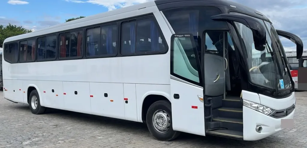 Ônibus MARCOPOLO VIAGGIO 1050 G7 O500 R JM 2011 seminovo à venda, código 898 - foto 01