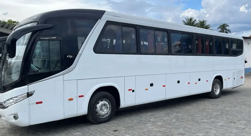 Ônibus MARCOPOLO VIAGGIO 1050 G7 O500 R JM 2011 seminovo à venda, código 898 - foto 02