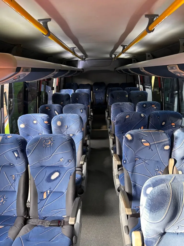 Ônibus MARCOPOLO VOLARE DW9 M.BENZ LO 915 JM 2012 seminovo à venda, código 686 - foto 06