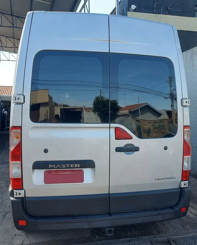 Ônibus RENAULT MASTER L3H2 JM 2015 seminovo à venda, código 821 - foto 03