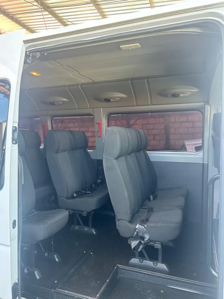 Ônibus RENAULT MASTER L3H2 JM 2021 seminovo à venda, código 73 - foto 07