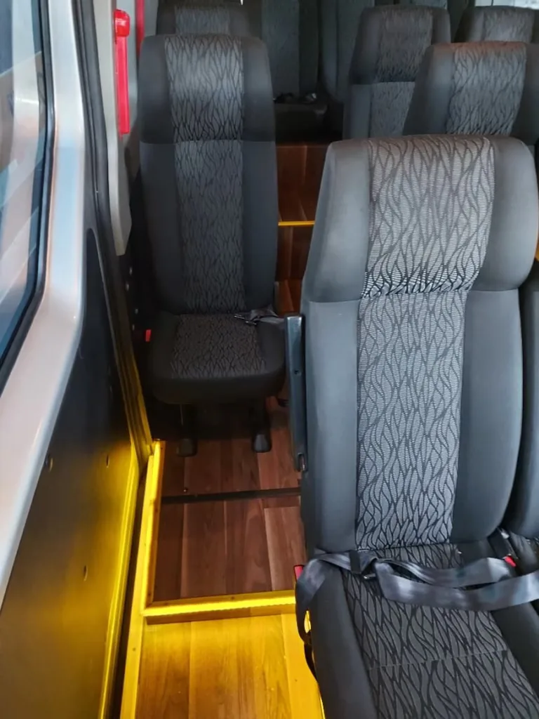 Ônibus RENAULT MASTER L3H2 LUXO JM 2015 seminovo à venda, código 617 - foto 06