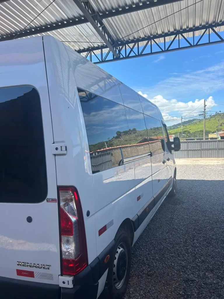 Ônibus RENAULT MASTER L3H2 LUXO JM 2021 seminovo à venda, código 1715 - foto 03