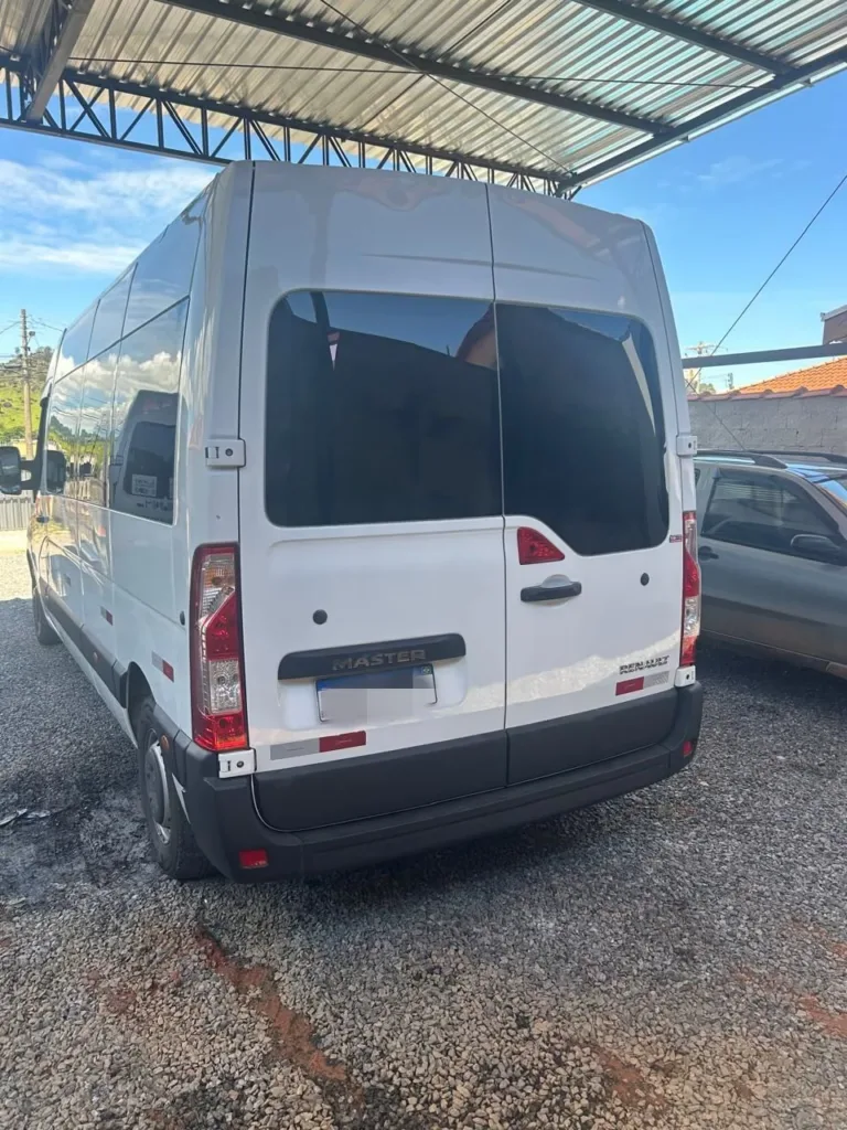 Ônibus RENAULT MASTER L3H2 LUXO JM 2021 seminovo à venda, código 1715 - foto 04