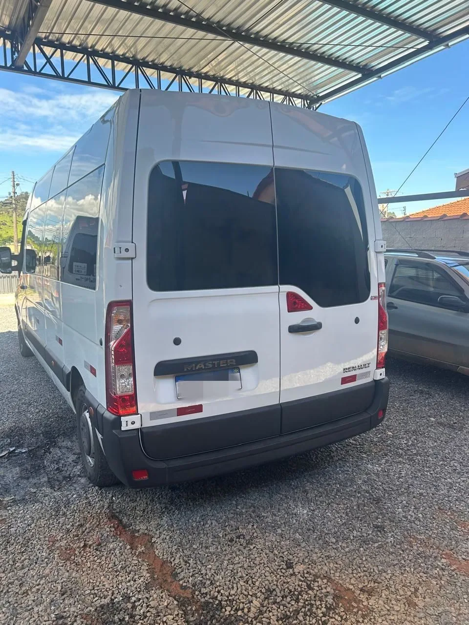 Ônibus RENAULT MASTER L3H2 LUXO JM 2021 seminovo à venda, código 1715 - foto 04