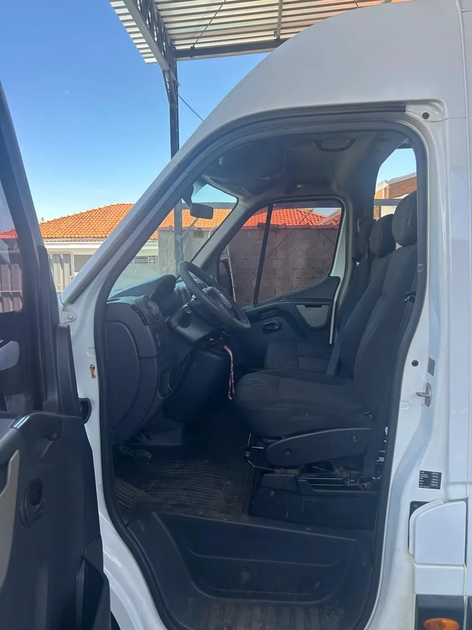 Ônibus RENAULT MASTER L3H2 LUXO JM 2021 seminovo à venda, código 1715 - foto 05