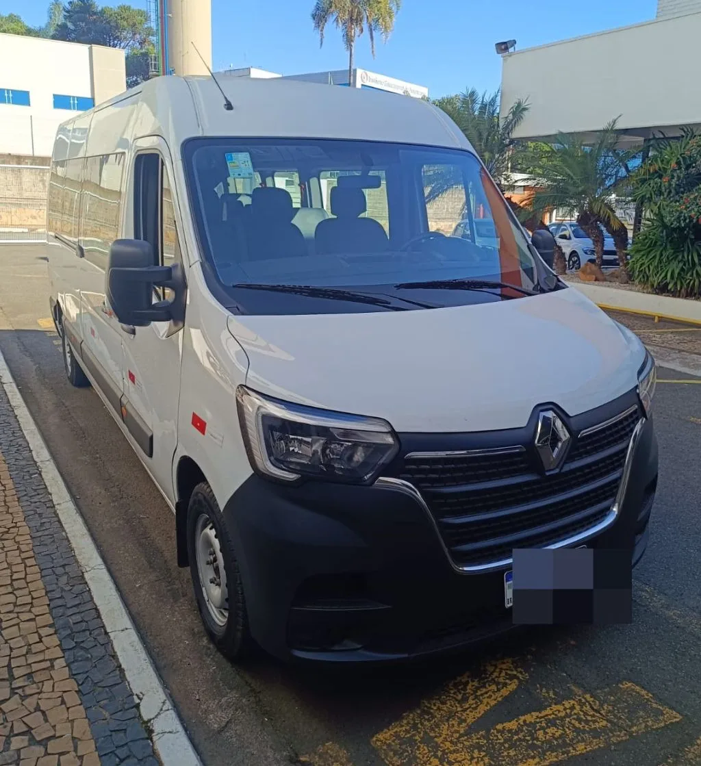 Ônibus RENAULT MASTER L3H2 LUXO JM 2024 seminovo à venda, código 888 - foto 01