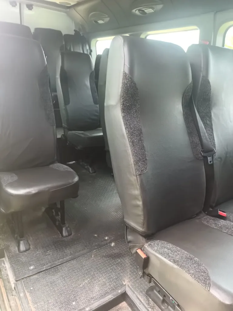 Ônibus RENAULT MASTER L3H2 LUXO JM 2024 seminovo à venda, código 888 - foto 07