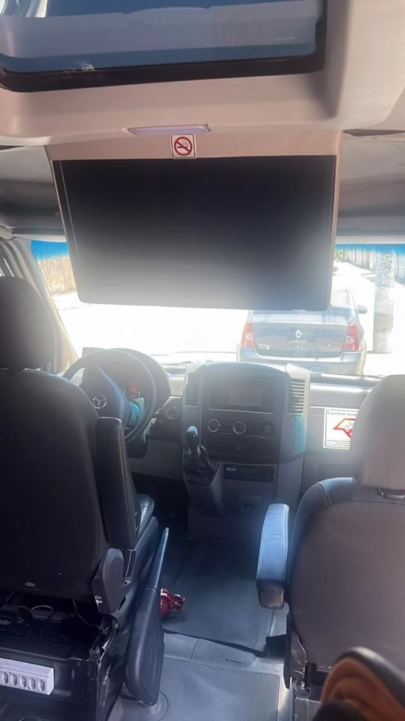 SPRINTER CDI 415 ANO 2018 CURTA T.BAIXO LUXO JM COD.408