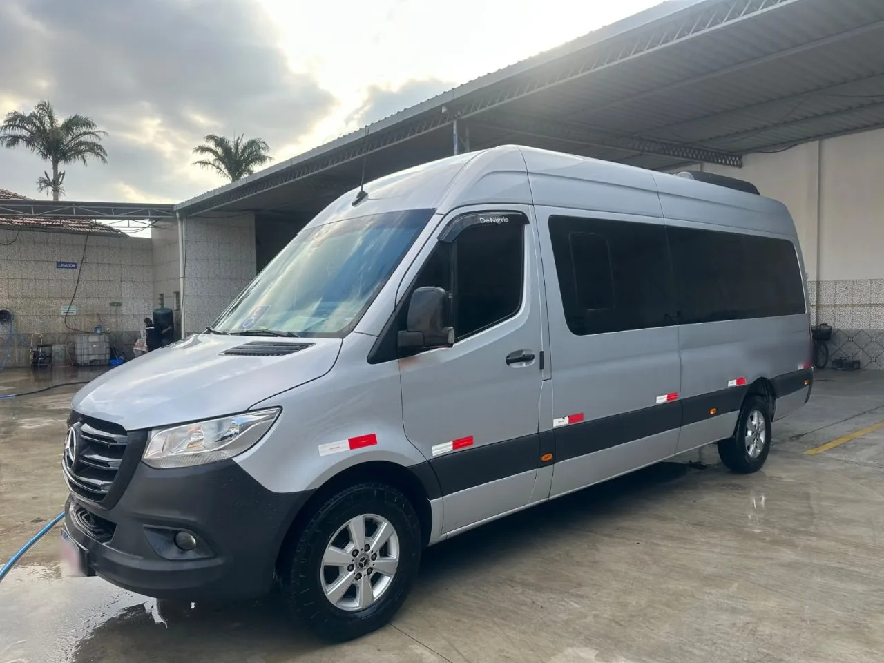 Ônibus SPRINTER CDI 416 EXECUTIVA JM 2022 seminovo à venda, código 1511 - foto 01
