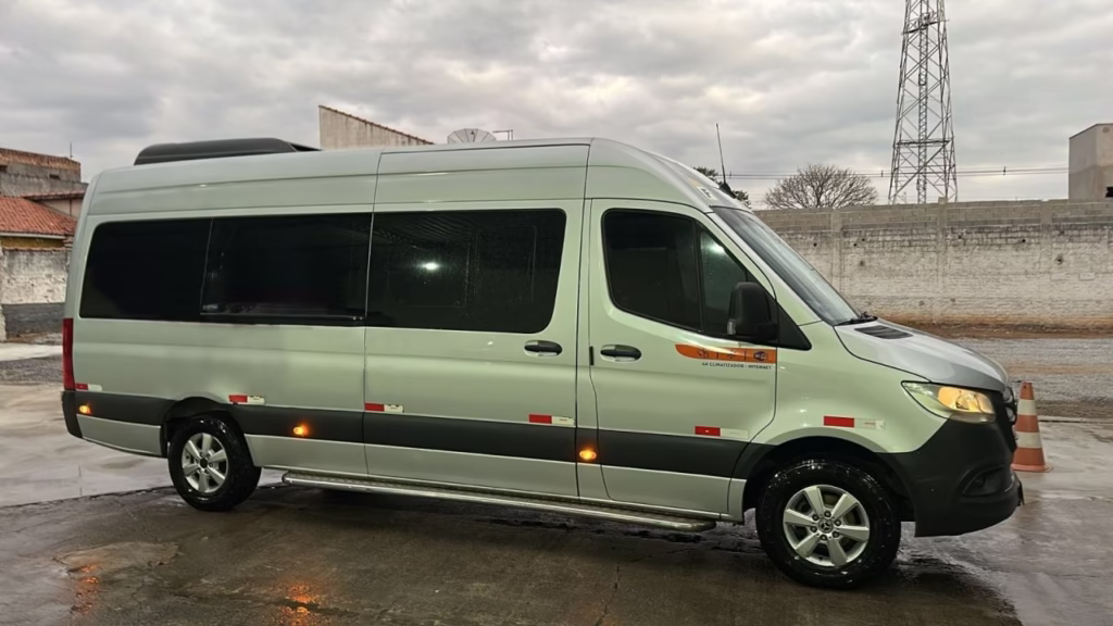 SPRINTER CDI 416 ANO 2022 EXECUTIVA JM COD.1511