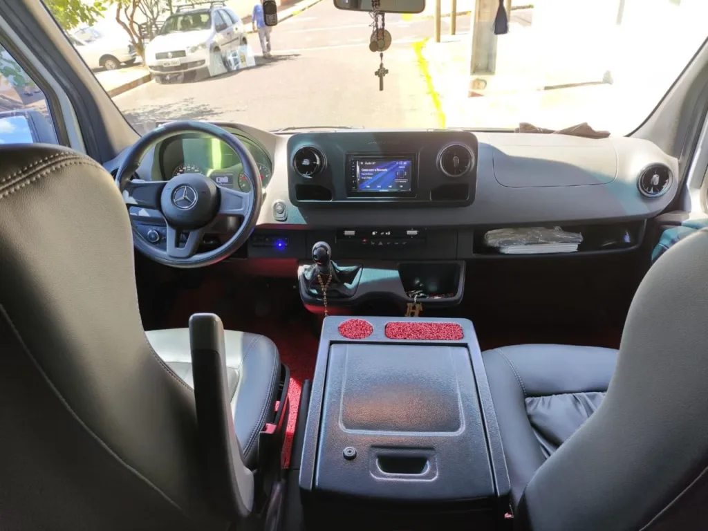 Ônibus SPRINTER CDI 416 LONGA EXECUTIVA LUXO JM 2020 seminovo à venda, código 570 - foto 10