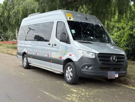 Ônibus SPRINTER CDI 417 LUXO JM 2024 seminovo à venda, código 735 - foto 01
