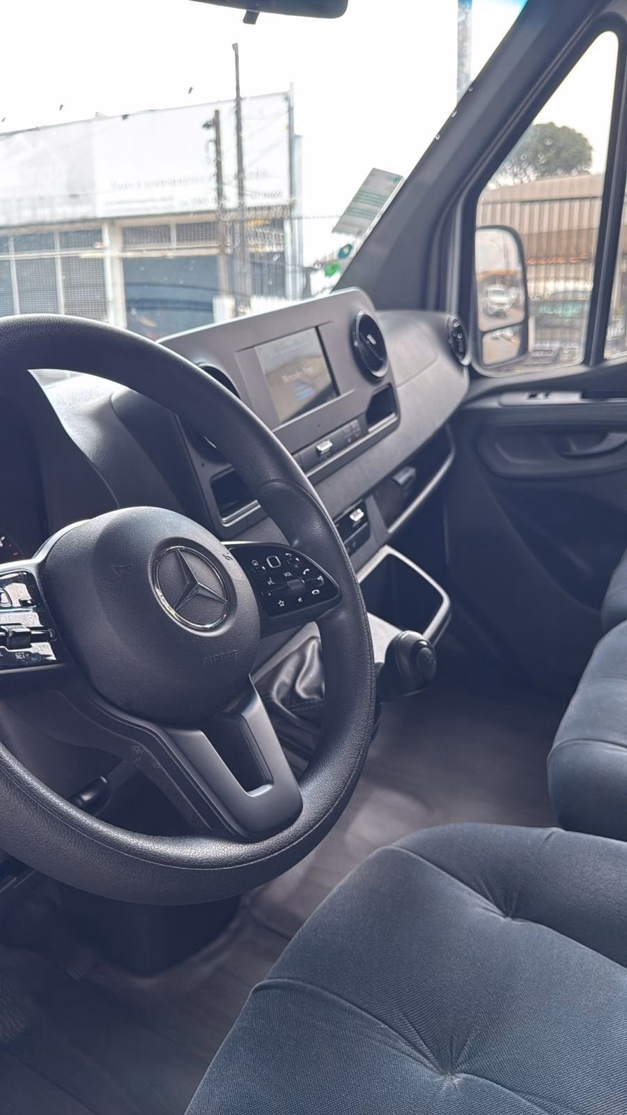 SPRINTER CDI 417 ANO 2024 LUXO JM COD.735