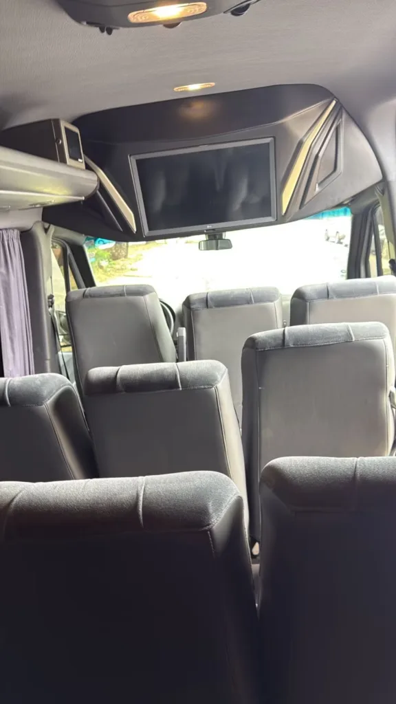 Ônibus SPRINTER CDI 417 LUXO JM 2024 seminovo à venda, código 735 - foto 08