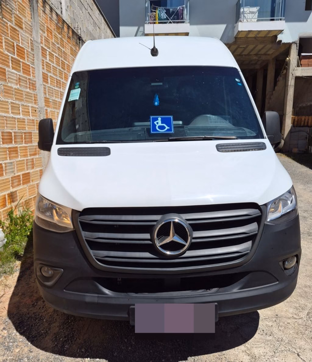 VAN À VENDA SPRINTER CDI 517 LONGA 2024 COD.83