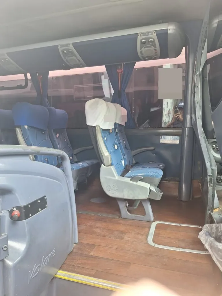 Ônibus VOLARE DW9 M.BENZ MICRO 2013 seminovo à venda, código 121 - foto 04