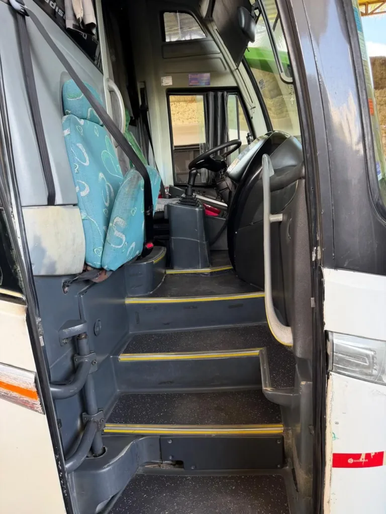 Ônibus Volkswagen ÔNIBUS G7 1200 VOLKS 2013 seminovo à venda, código 1509 - foto 03
