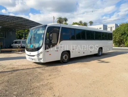 Ônibus COMIL VERSATILLE GOLD VW 17.230 JM 2013 seminovo à venda, código 215 - foto 01